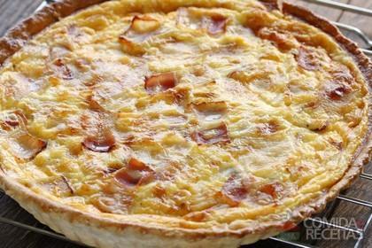 https://www.comidaereceitas.com.br/images/stories/2013/08/quiche_bacom_queijo.jpg