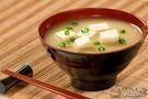 Sopa de missô-shiru com tofu