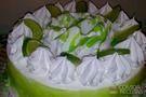 Bolo de limão com cobertura