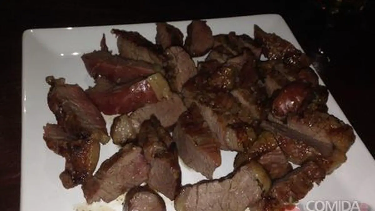 Featured image of post Foto De Uma Carne Picanha : Para quem curte comer uma boa carne, o picanha &amp; etc é o local ideal.