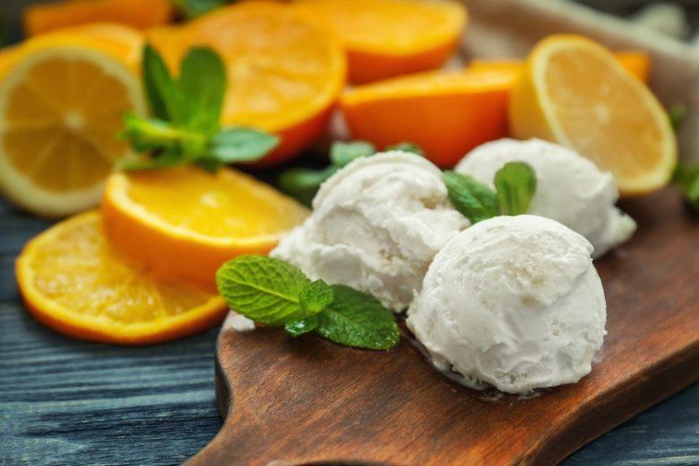 Sorvete de banana e laranja