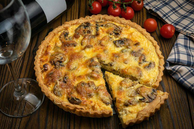 Quiche de presunto e cogumelos
