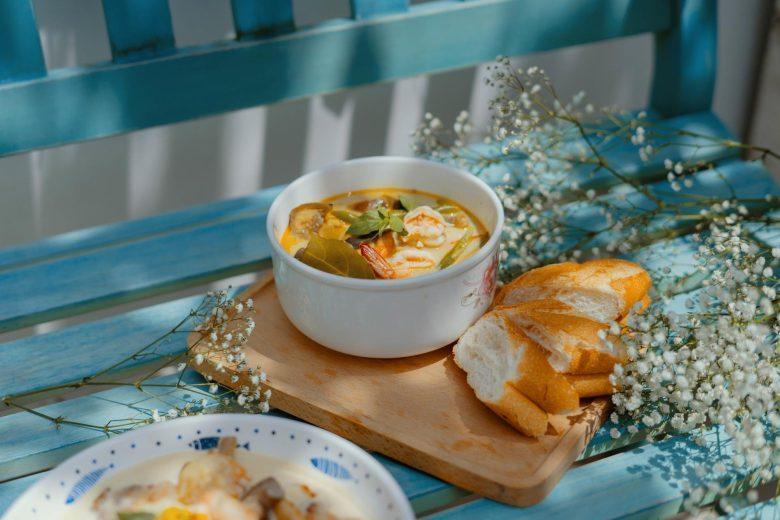 Sopa saborosa de frutos do mar