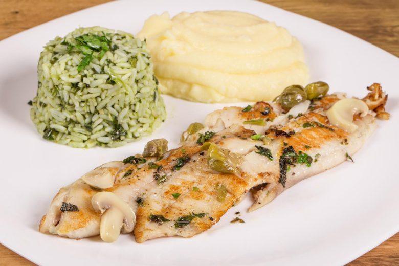 Peixe com alcaparras