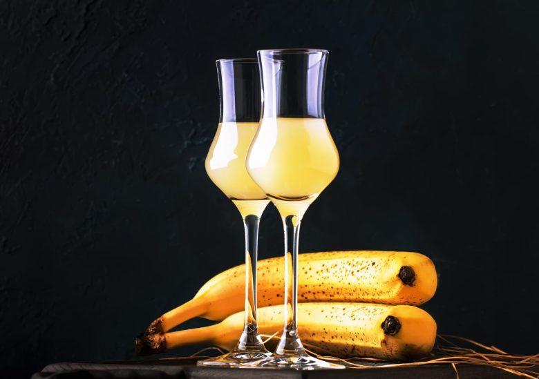 Licor de banana com cachaça