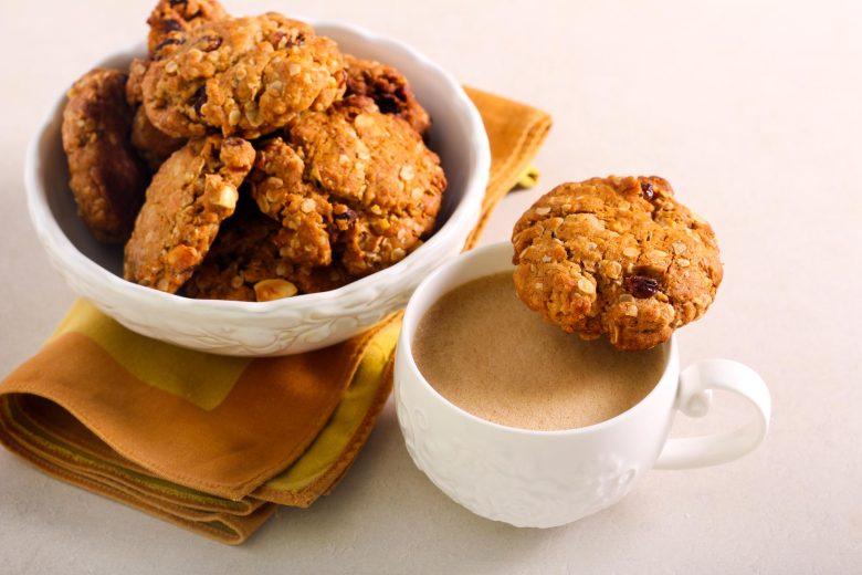 Biscoitinho de farelo de aveia com canela