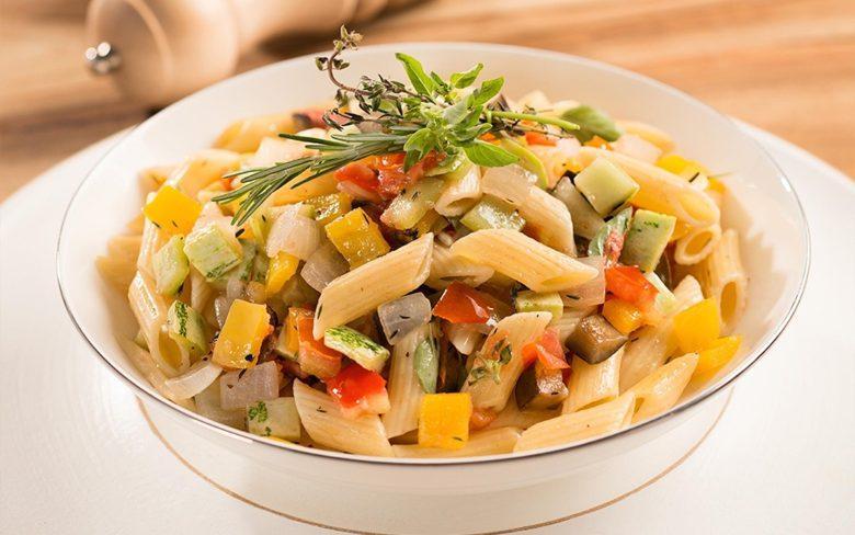 Penne com ratatouille