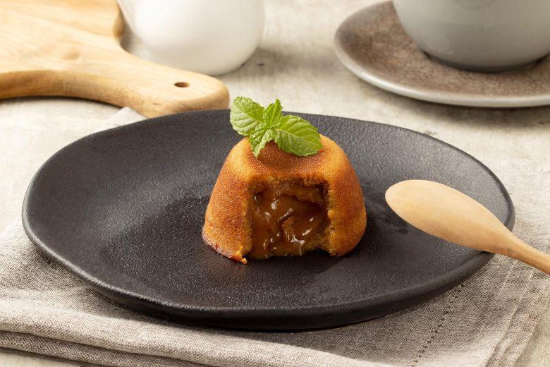 Petit gateau de doce de leite e gengibre