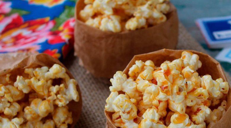 Pipocas carameladas