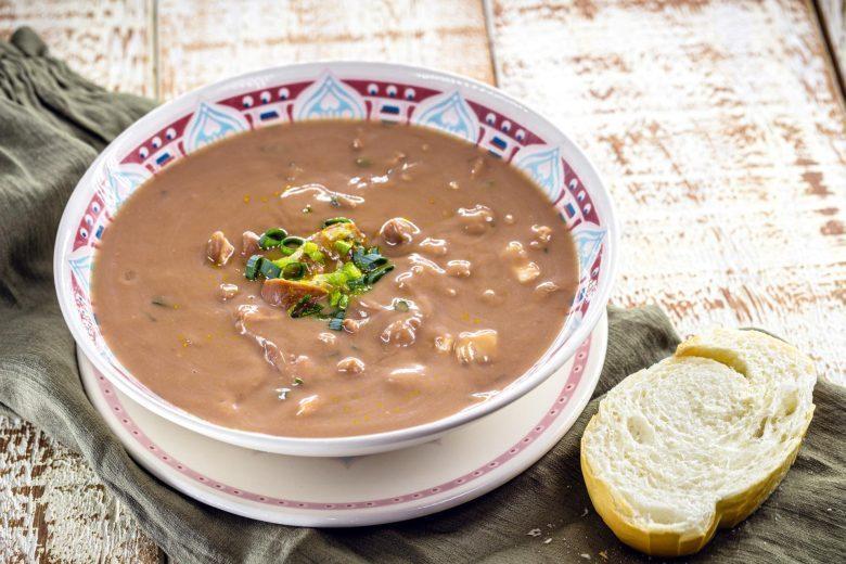 Caldo de feijão miúdo