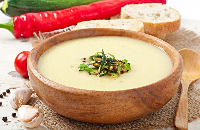 Sopa cremosa de abobrinha