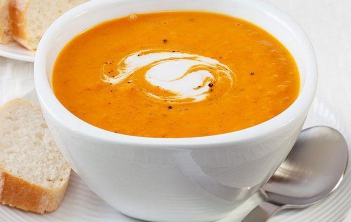 Sopa de abóbora com gengibre