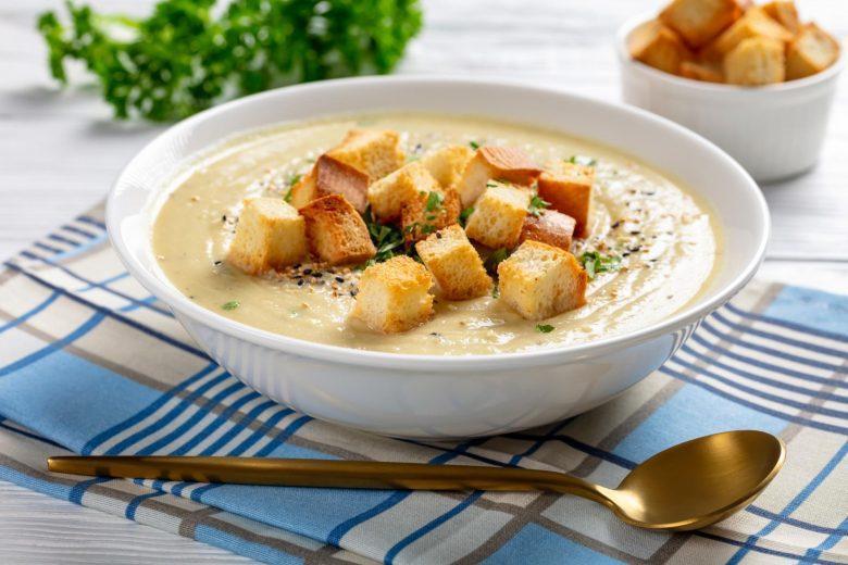 Sopa purê de couve flor