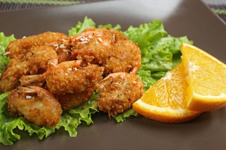 Camarão picante frito com coco
