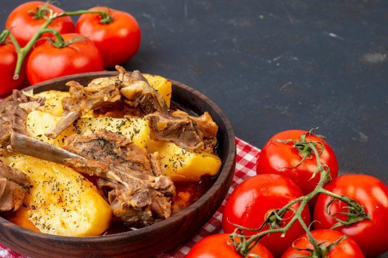 Costela com mandioca