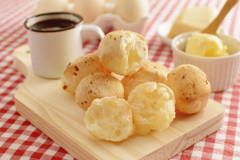 Pão de queijo fácil
