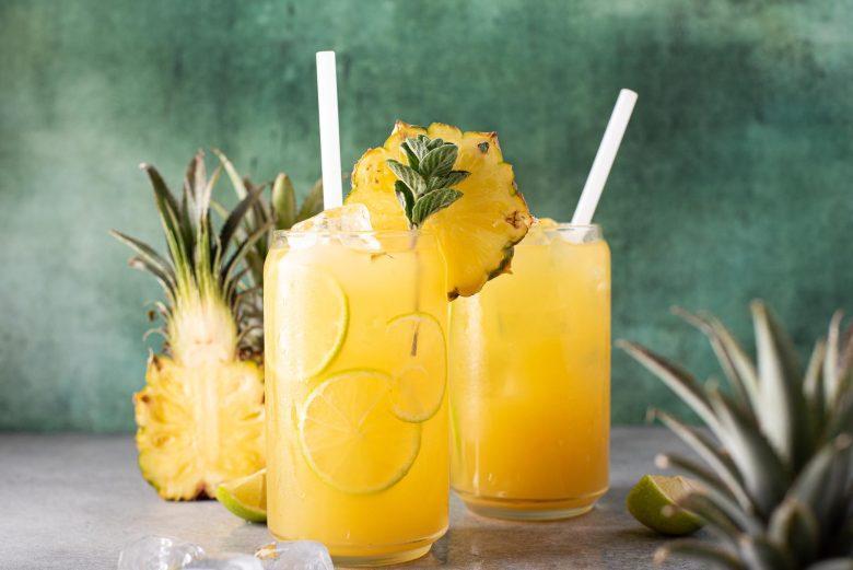 Suco de abacaxi, gengibre e mel