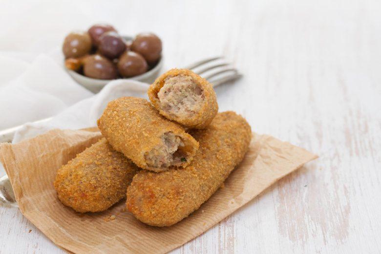 Croquete cremoso de carne