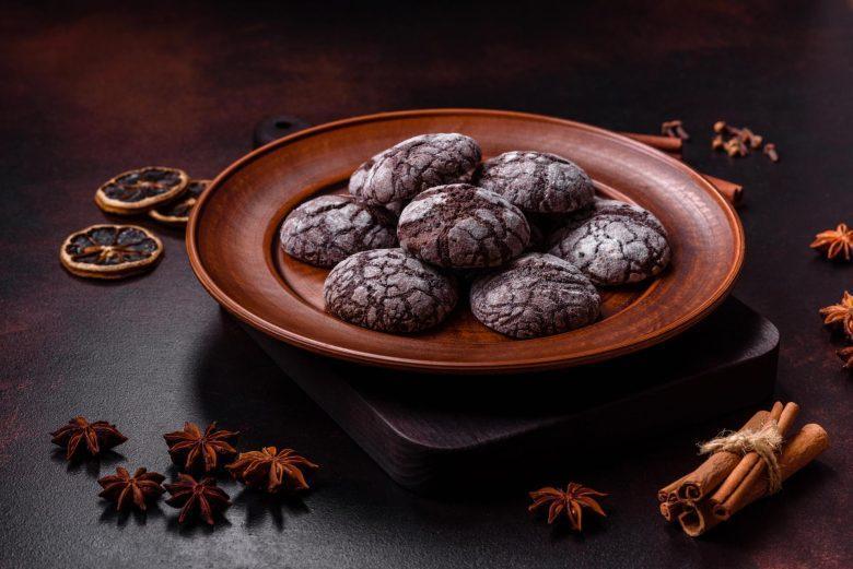 Biscoitos saborosos de chocolate