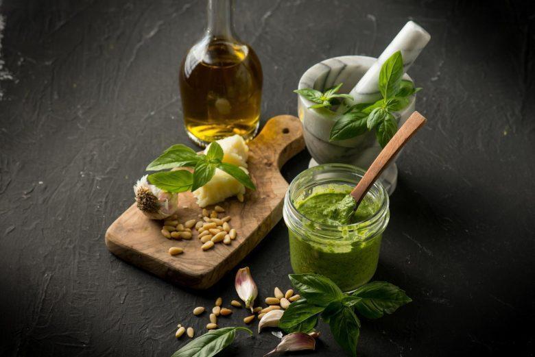 Molho pesto com castanha