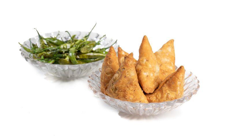 Vegetable samosa (culinária indiana)