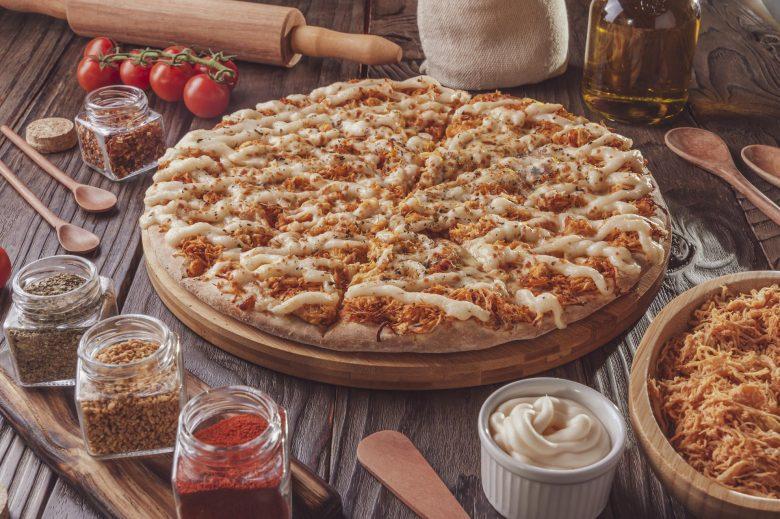 Pizza saborosa de frango