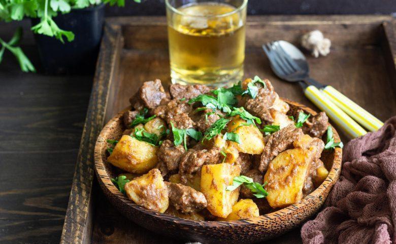 Ensopado de carne e batata