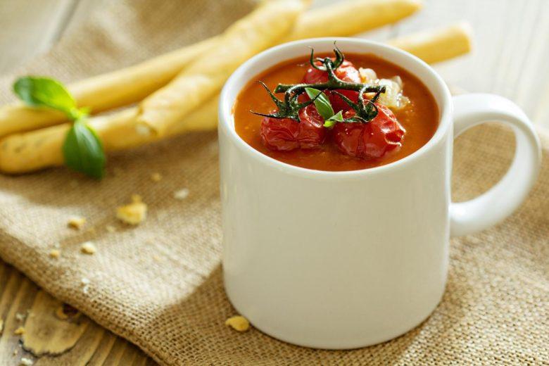 Sopa fina de tomate