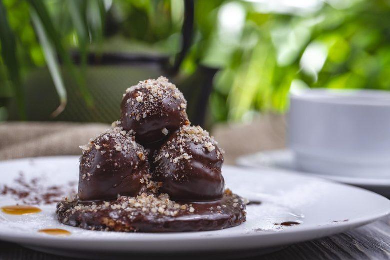 Profiteroles com creme de natal
