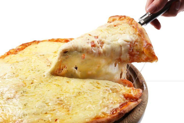 Pizza de queijos