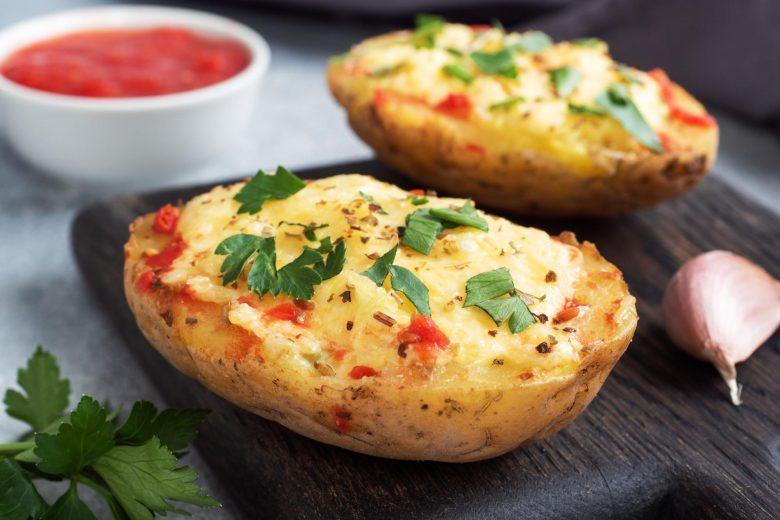 Batatas recheadas ao parmesão