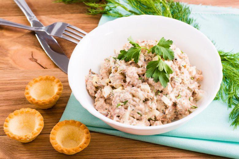 Salada de frango defumado