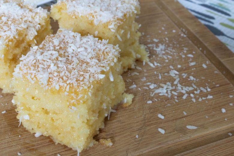 Bolo embrulhado de coco