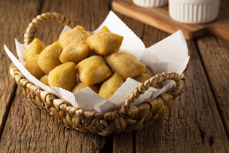Risoles de queijo cremoso