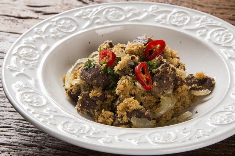 Farofa de carne cozida