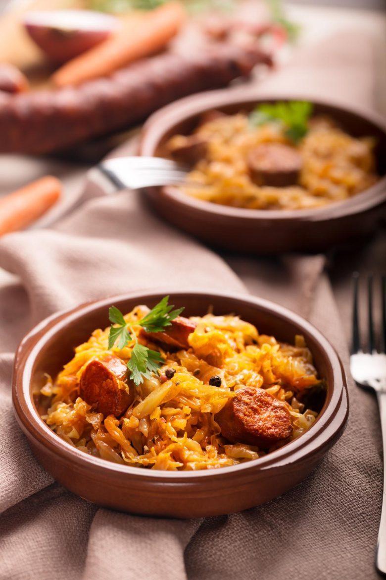 Arroz com calabresa e repolho