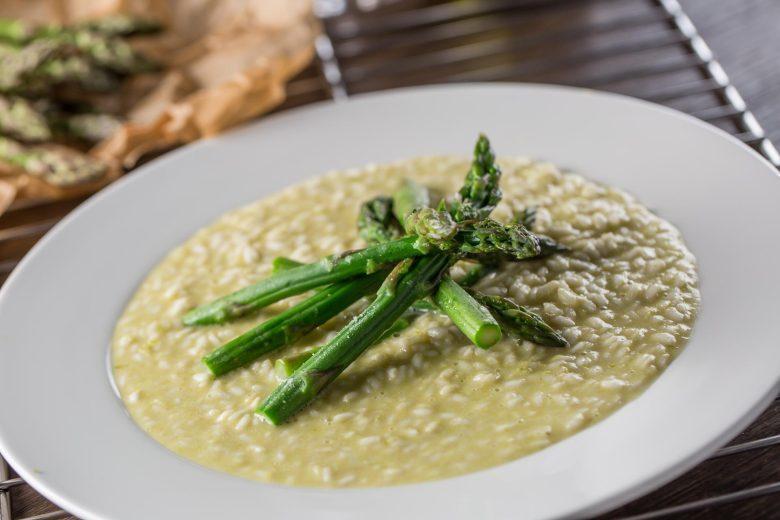 Risoto de aspargos frescos