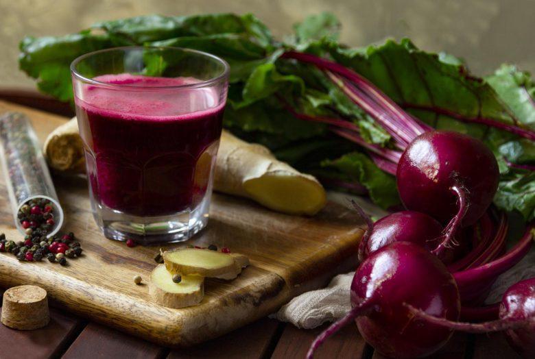 Suco de cenoura e beterraba
