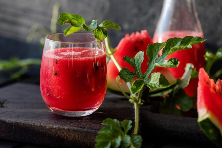 Suco de melancia e lichia
