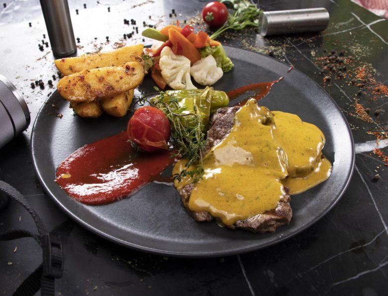 Bife grelhado com mostarda