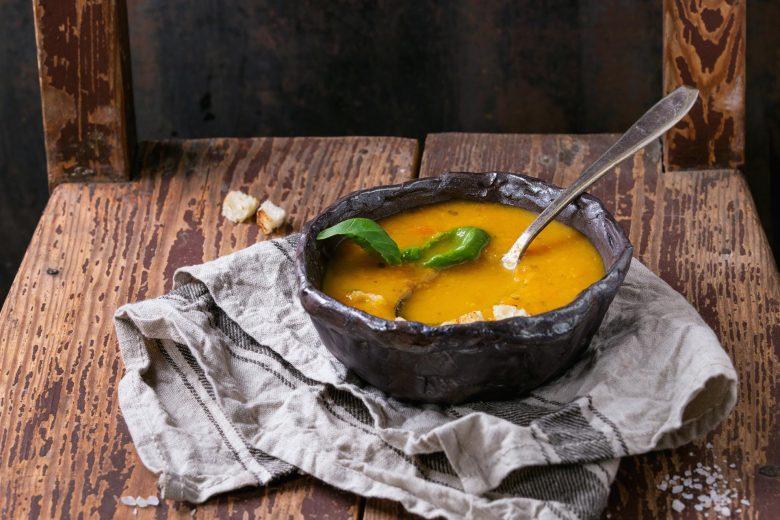 Sopa de cenoura e tomate