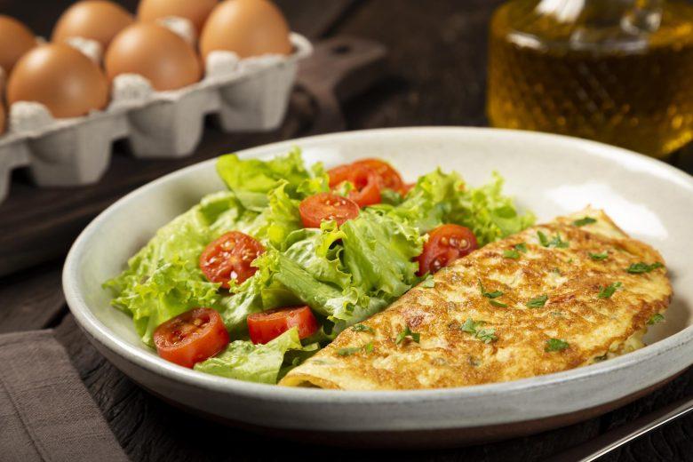 Omelete de queijo brie