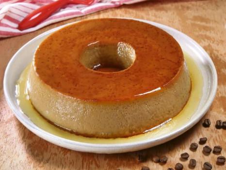 Pudim saboroso de café