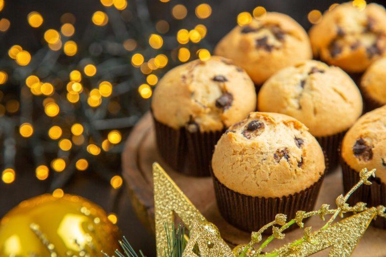 Muffins de banana com frutas secas