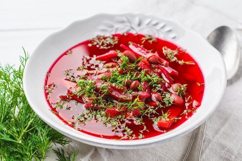 Svekolnik (sopa de beterraba)
