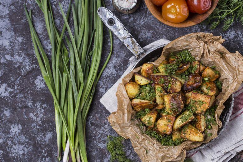 Batata assada com salsinha