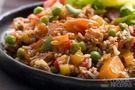 Arroz com legumes à moda indiana.