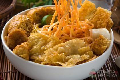 Laksa (macarrão de arroz)