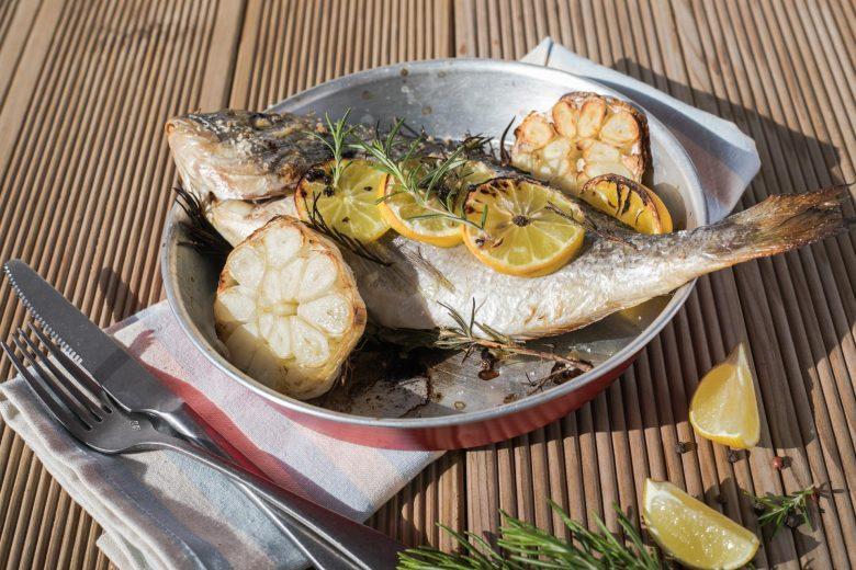 Peixe picante ao vapor com limão