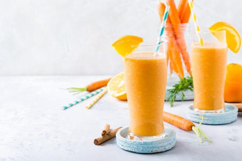 Vitamina light de laranja e cenoura